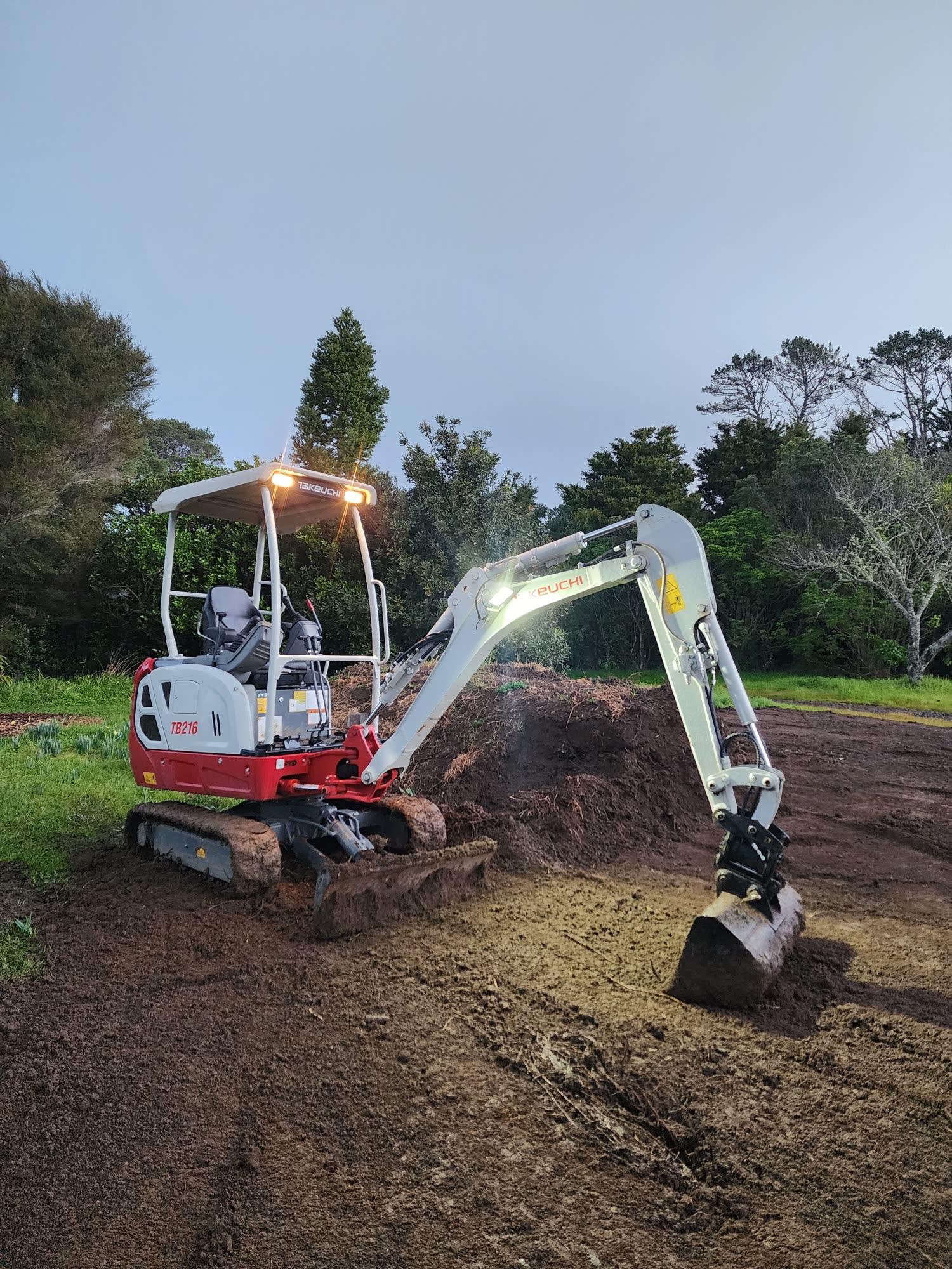 Earthworks and machinery: earthworks photo 03