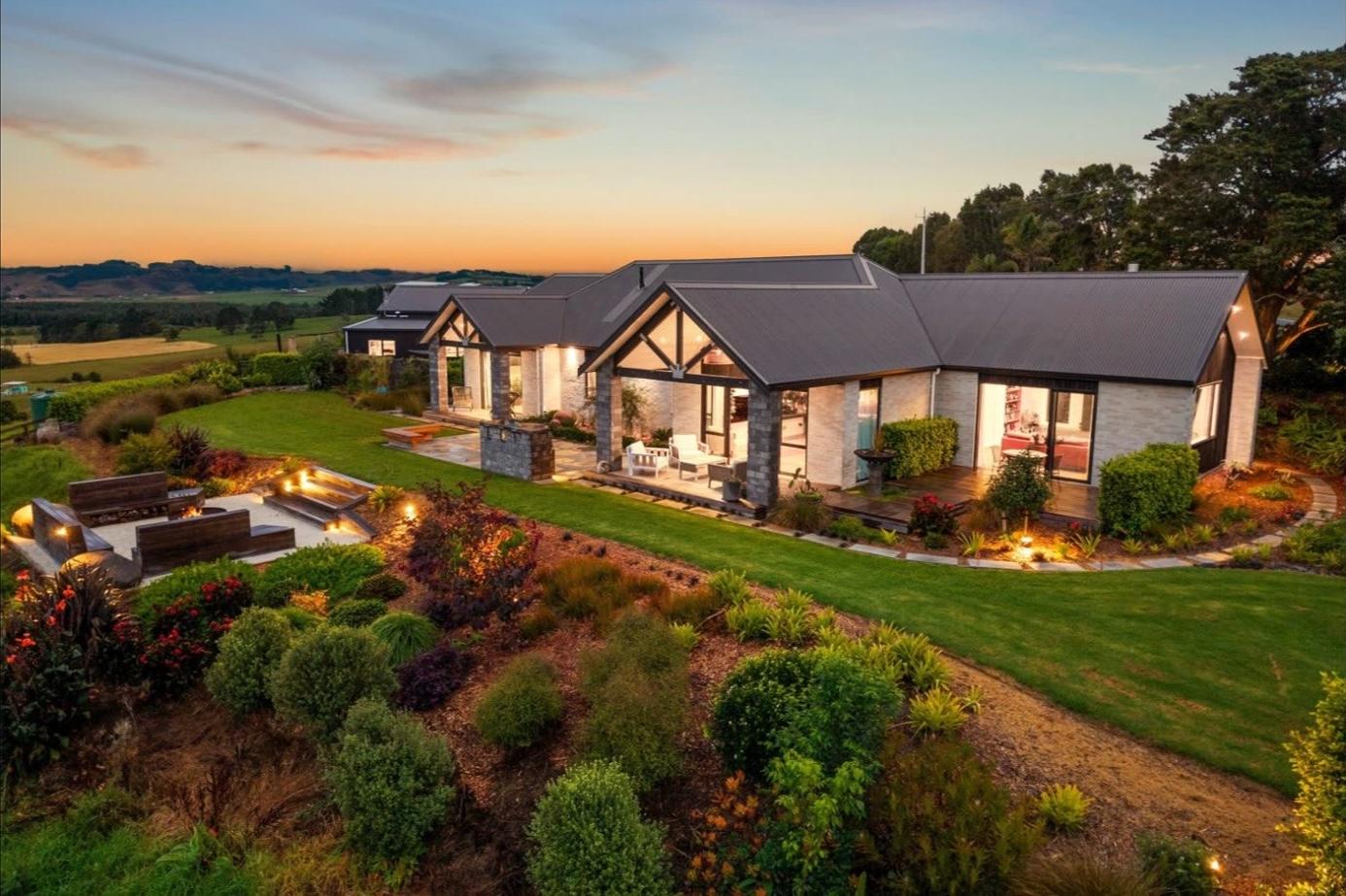 Property showcase reference images: finished landscape reference photo 07